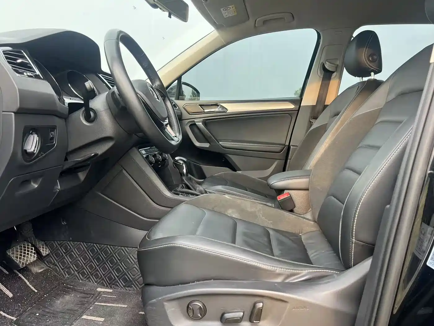 Volkswagen Tiguan L 2018 330TSI Automatic 2WD Comfort Edition фото 4
