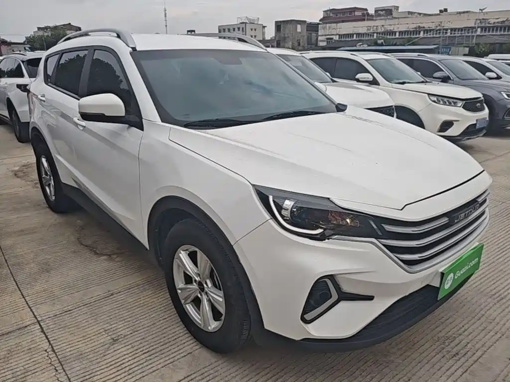 Jetour X70M 2021 2021 1.5T DCT Luxury Partner 7-seater
