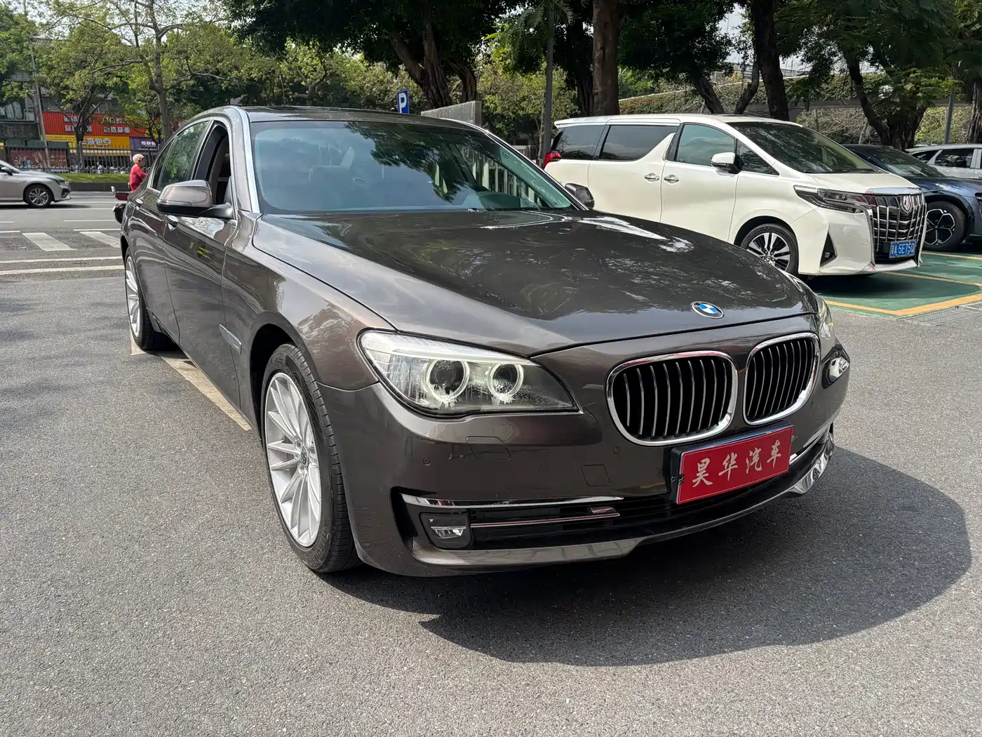 BMW 7 Series 2014 730Li Premium фото 3
