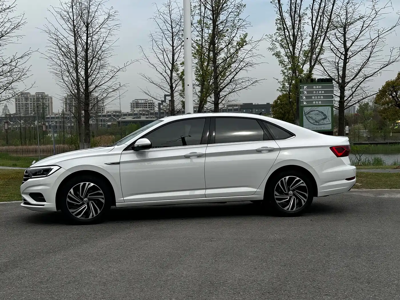 Volkswagen Sagitar 2022 280TSI DSG Soaring Edition фото 15