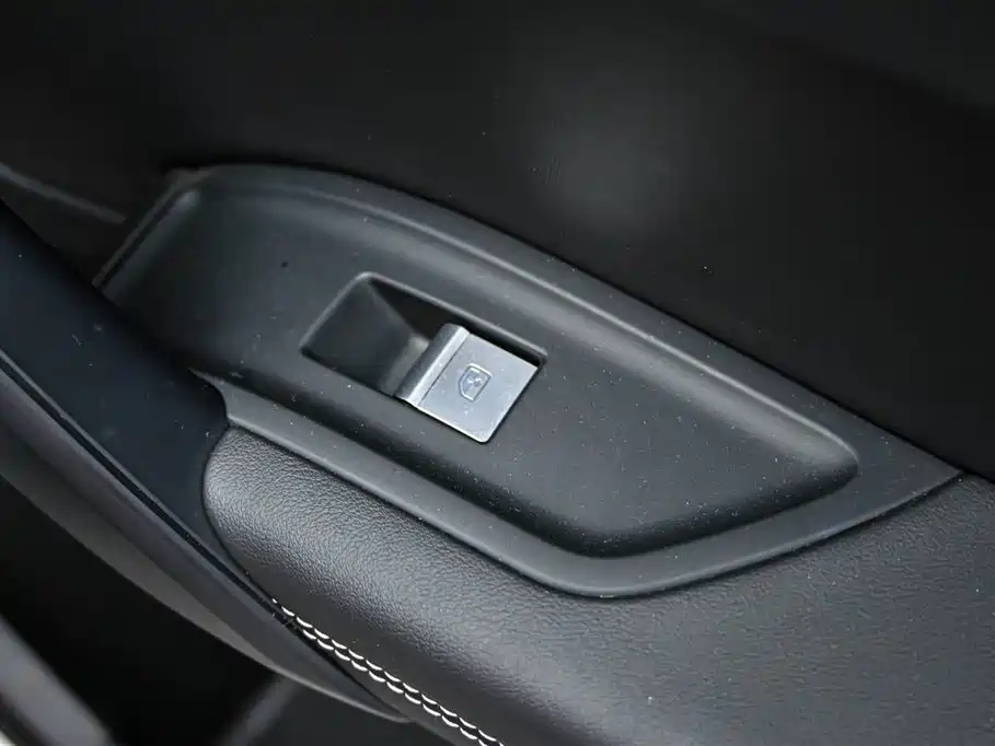 Audi Q5L 2023 40T Luxury Dynamic фото 25