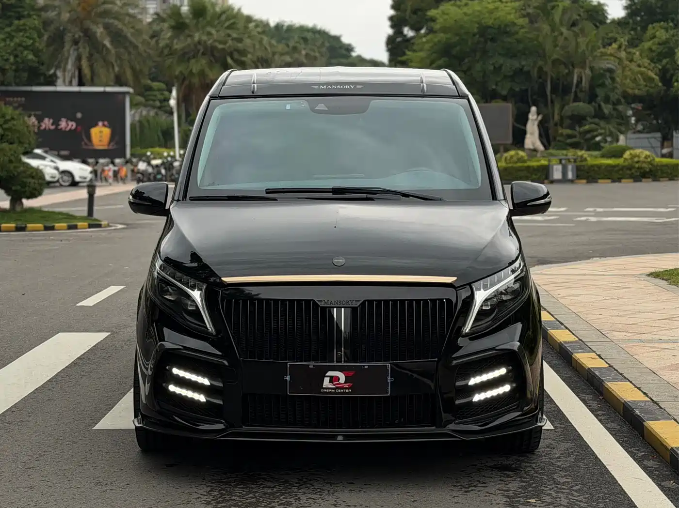 Mercedes-Benz V-Class 2022 V 260 L Long Wheelbase Prestige Edition фото 2