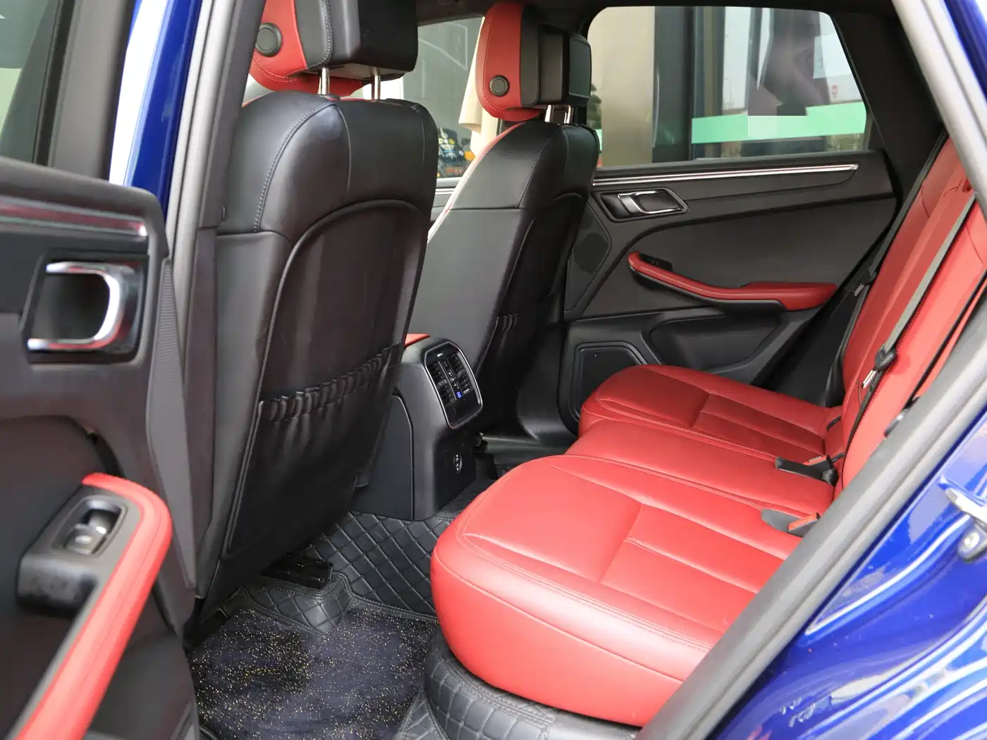 Porsche Macan 2022 Macan 2.0T фото 16