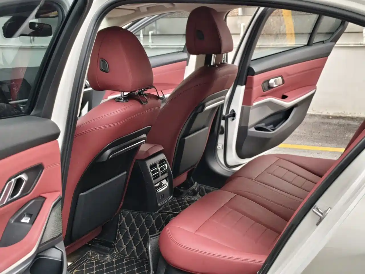 BMW 3 Series 2021 320Li M Sport Package фото 5