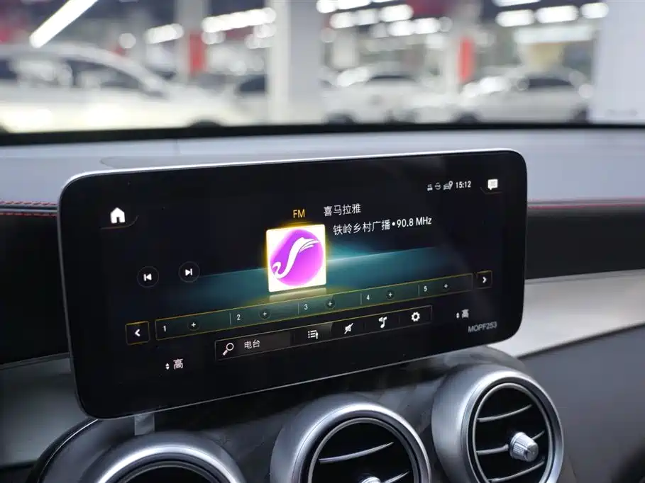 MERCEDES-BENZ GLC AMG