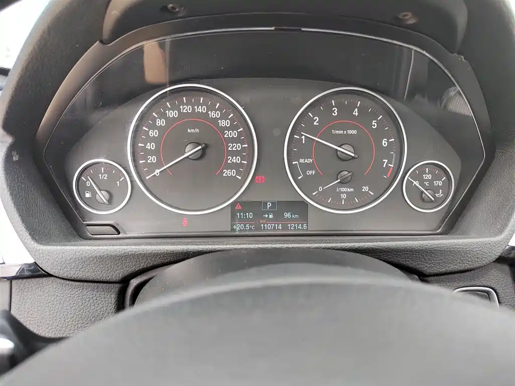 BMW 3 Series 2017 320i M Sport фото 12