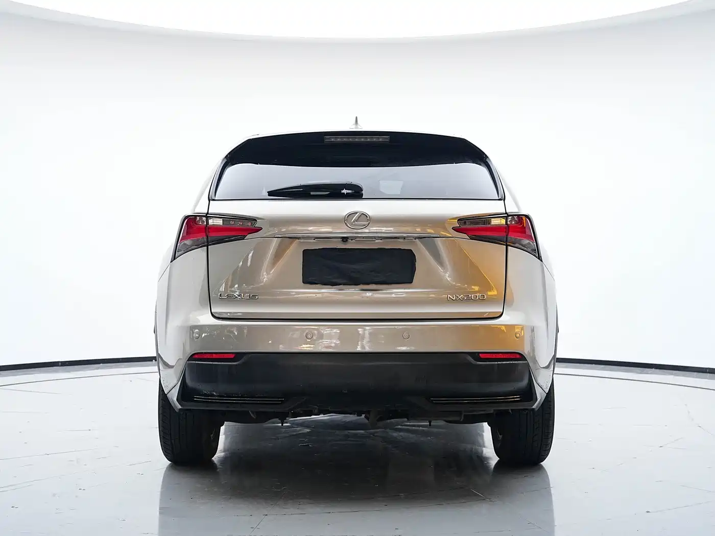 Фото 4 - Lexus NX