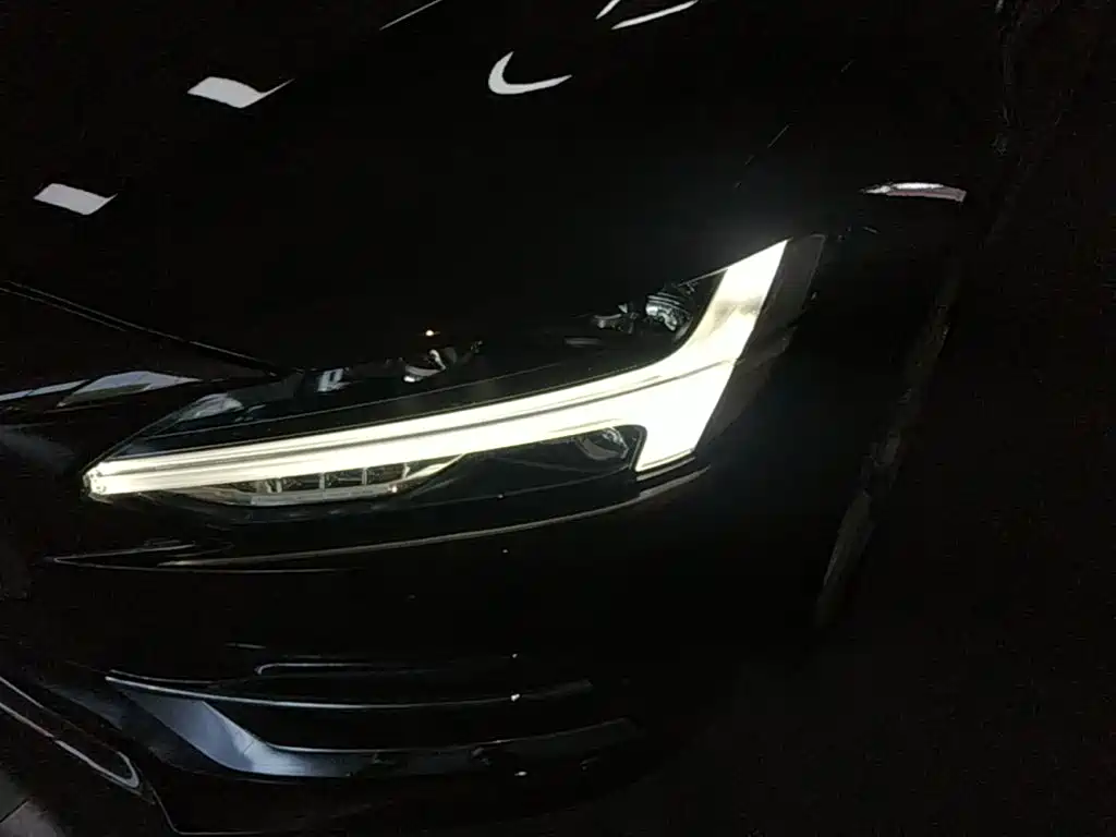 Volvo S90 2017 2017 T5 R-Design
