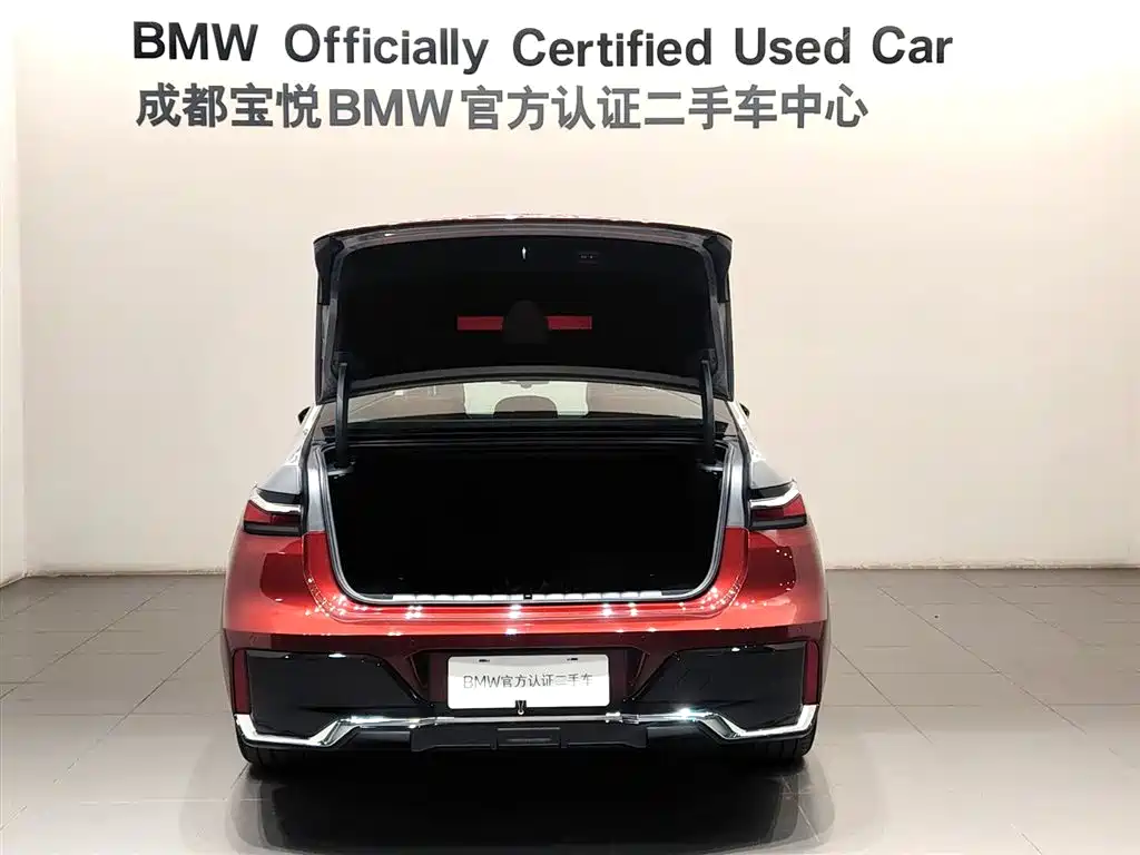 BMW 7 Series 2023 740Li Exclusive M Sport Package фото 6