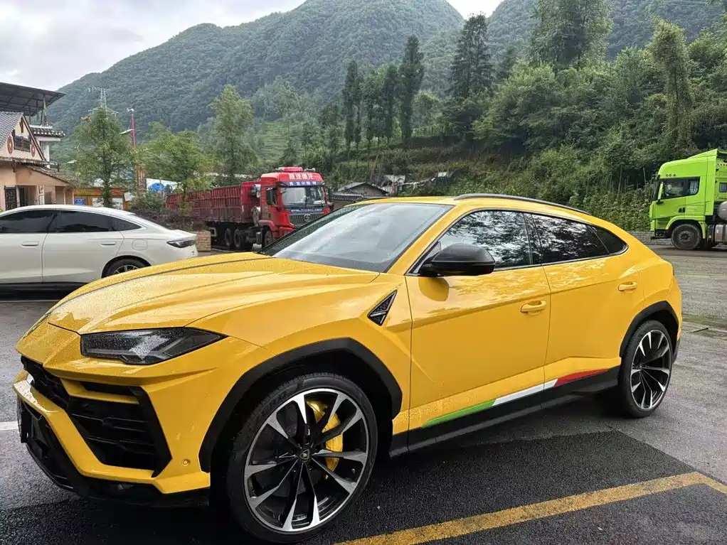 Lamborghini Urus 2019 2018 4.0T V8