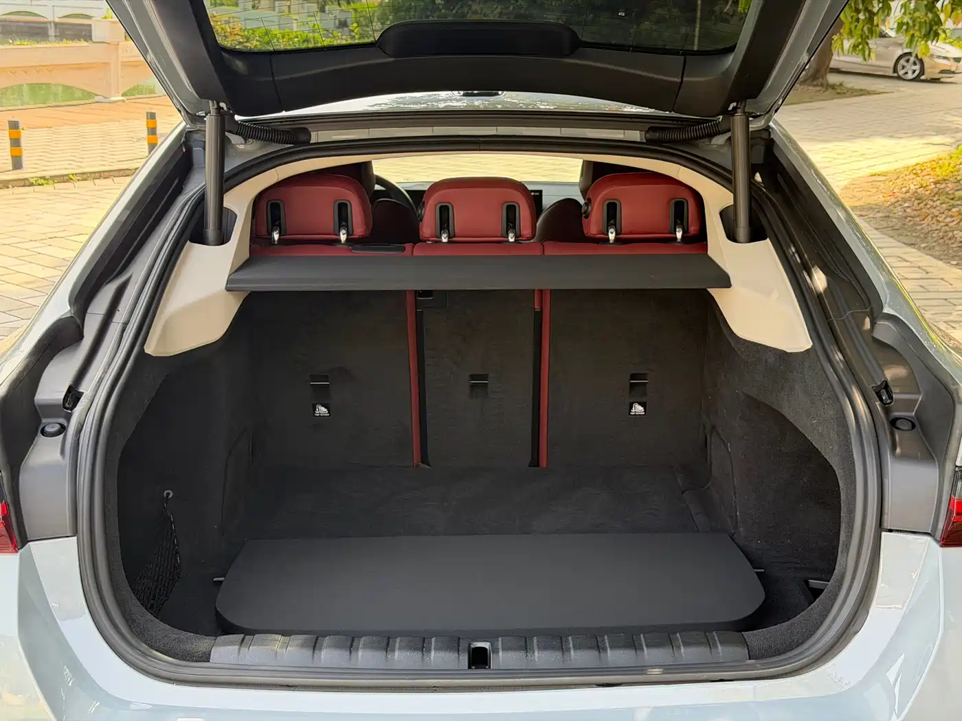 BMW i4 2023 eDrive35 фото 8