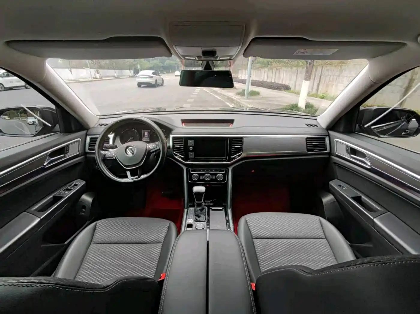 Volkswagen Teramont 2019 380TSI 4WD Comfort China VI фото 8
