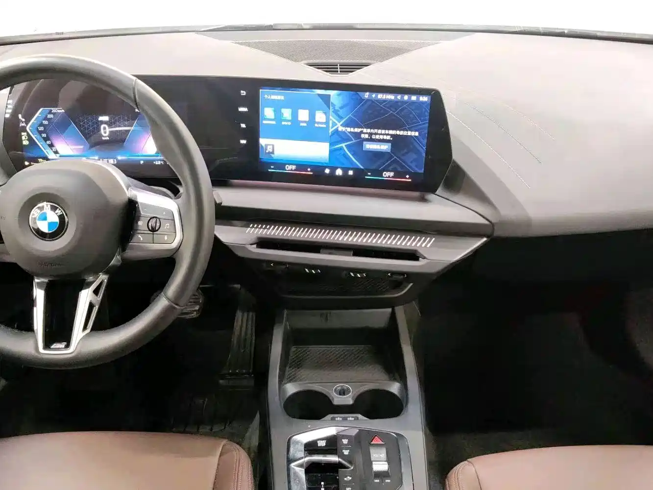BMW 2 Series 2025 225L M Sport Package фото 14