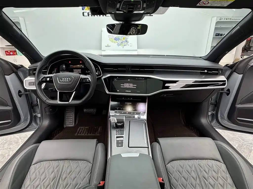 Audi A7L 2024 45 TFSI quattro RS Kit Racing Edition фото 9