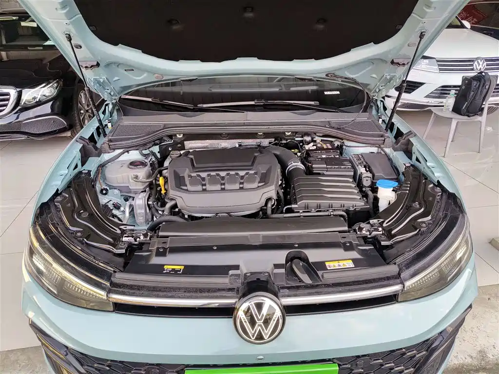 Volkswagen Passat 2025 Model Pro 380TSI Starlight Dragon Premium Edition фото 20