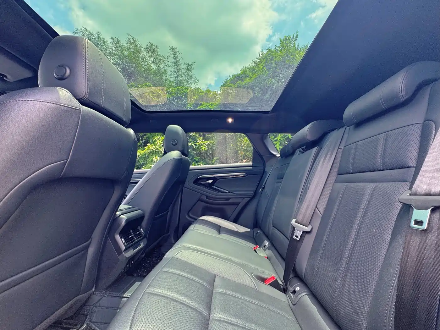 Land Rover Range Rover Evoque 2020 249PS R-DYNAMIC S Sport Edition фото 12