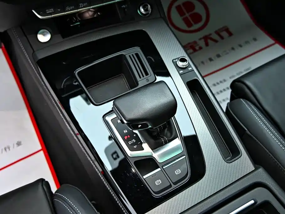 Audi Q5L 2023 40T Luxury Dynamic фото 17