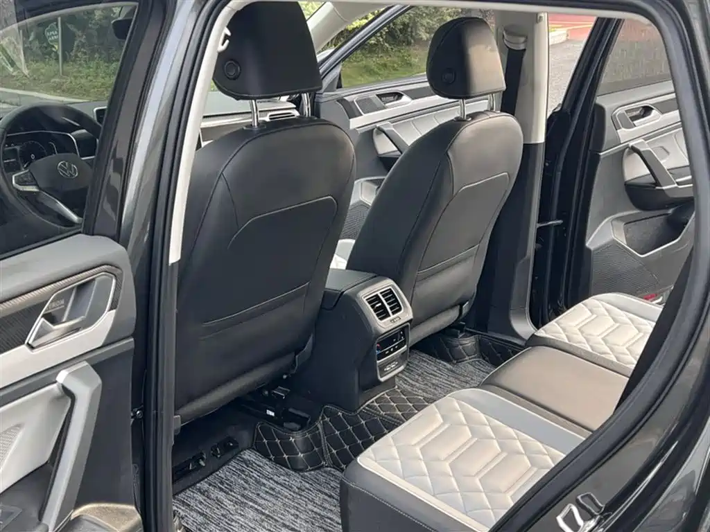 Volkswagen Tayron 2024 330TSI 2WD Luxury Plus Advanced фото 9