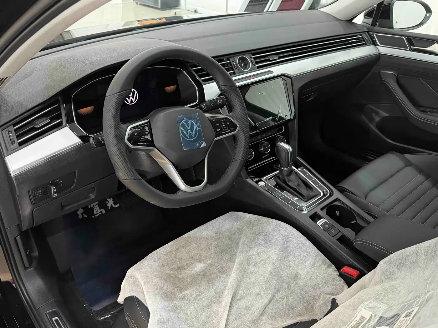 Volkswagen Magotan 2025 Popular Edition 280TSI DSG Comfort фото 8
