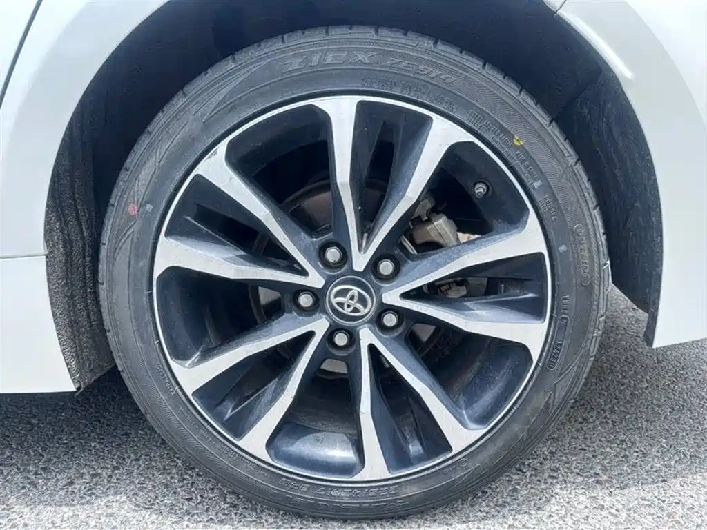 Toyota Levin 2021 185T CVT Premium Edition фото 13