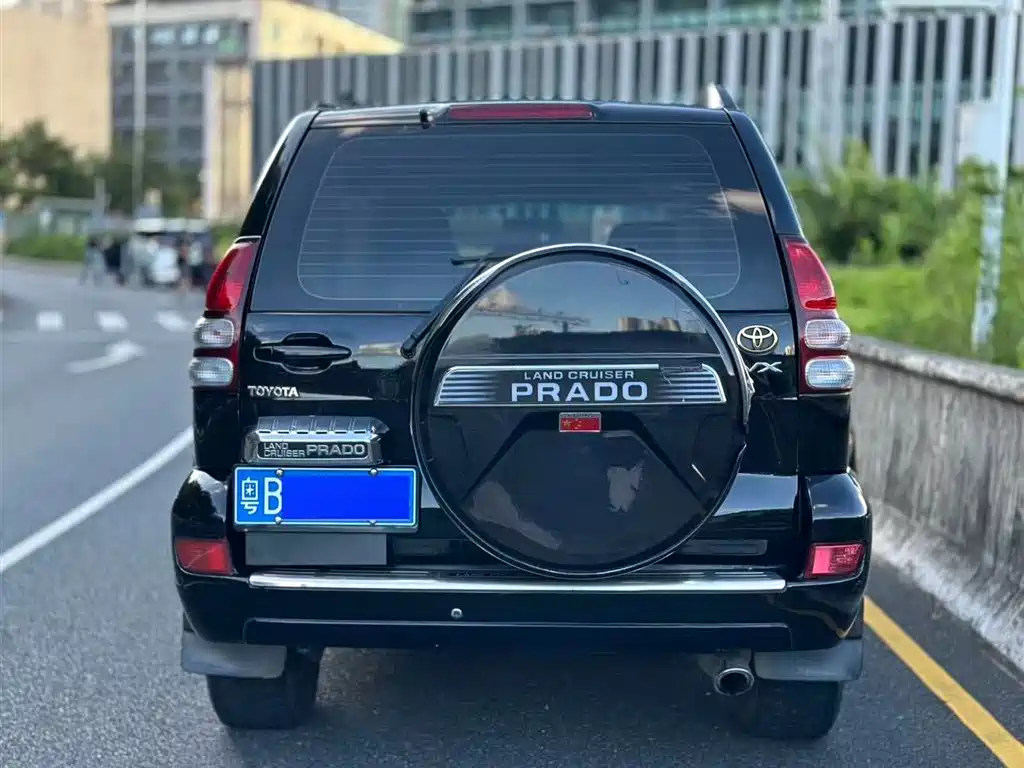 Toyota Prado 2006 4.0L Auto VX фото 8