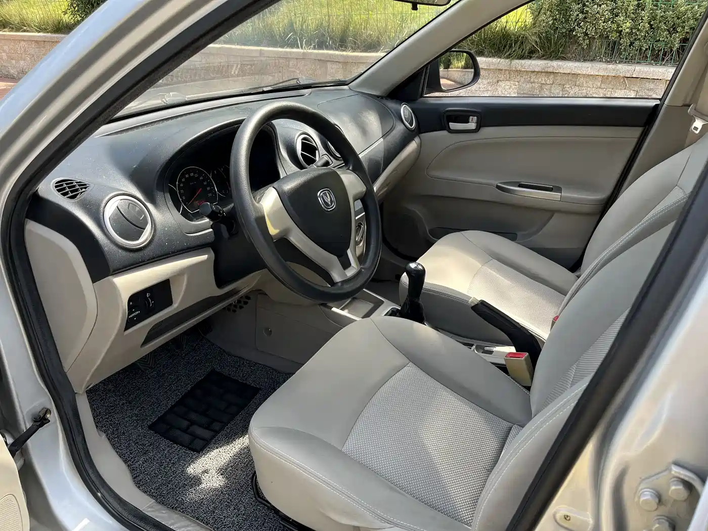 Changan Yuexiang V3 2013 2012 1.3L Manual Comfort China IV