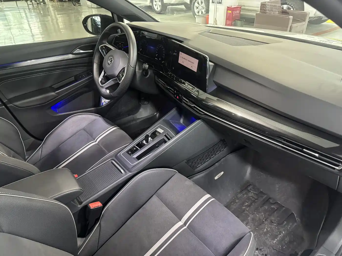 Volkswagen Golf 2021 280TSI DSG R-Line фото 5
