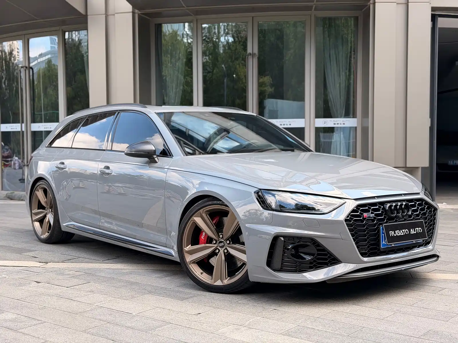 صورة 6 - Audi RS 4