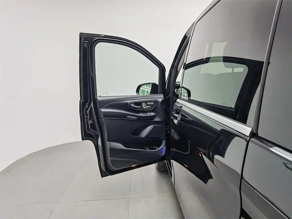 Mercedes-Benz V-Class 2018 V 260 Navigator Edition China VI фото 8