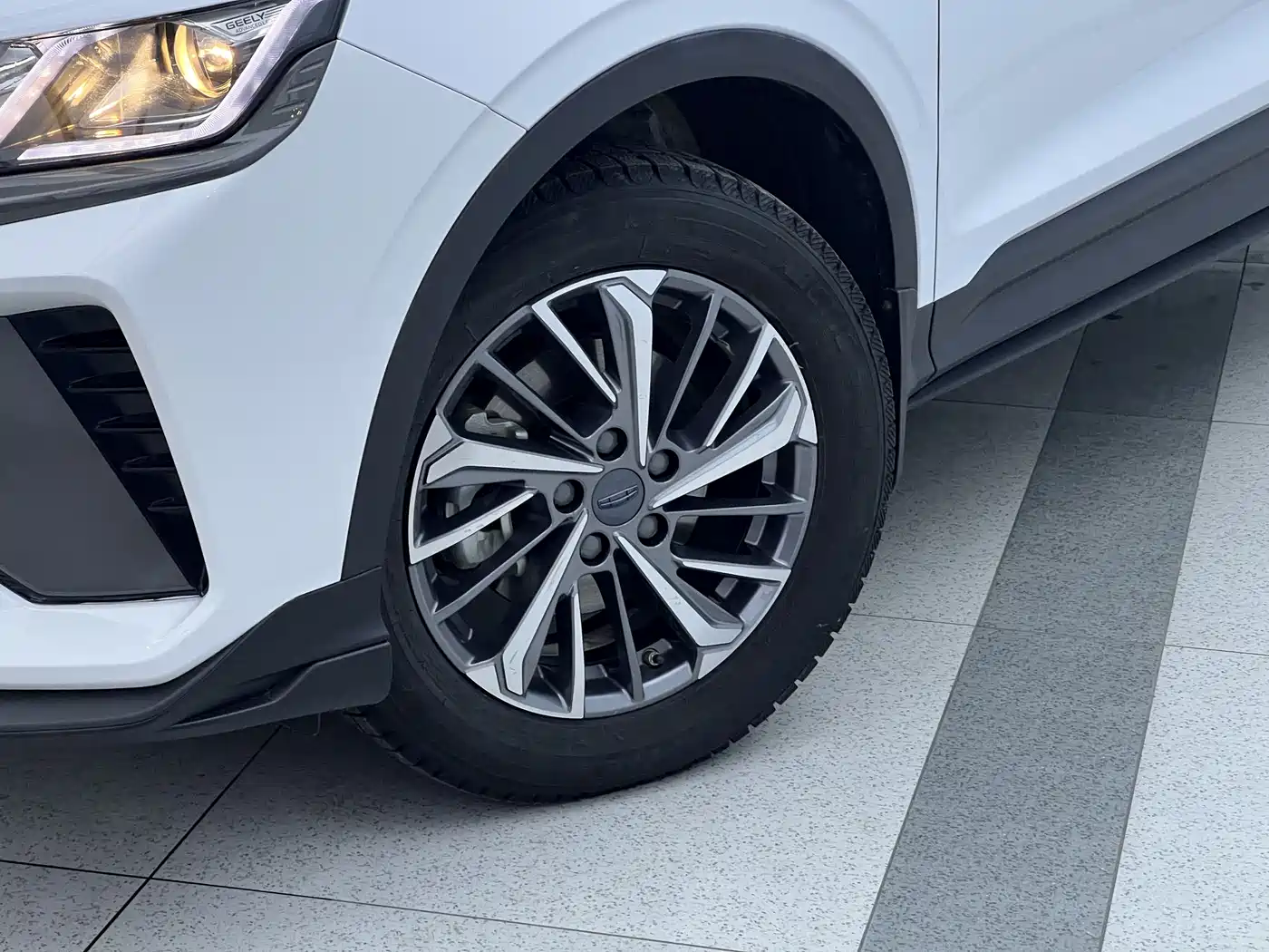 GEELY AUTOMOBILE BINYUE