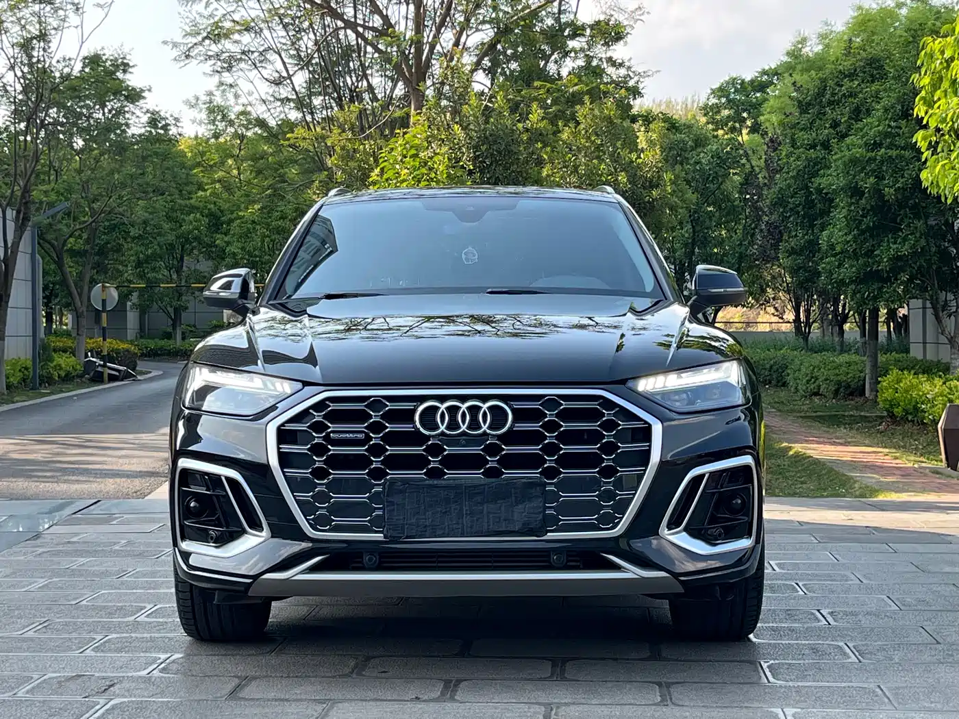 Audi Q5L 2022 40T Luxury Dynamic фото 2