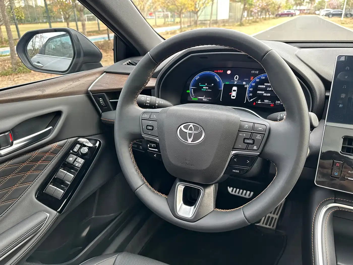Toyota Avalon 2024 Hybrid 2.0L Luxury Edition фото 10