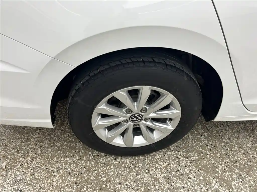 Volkswagen Bora 2024 200TSI DSG Smooth Ride Edition фото 13