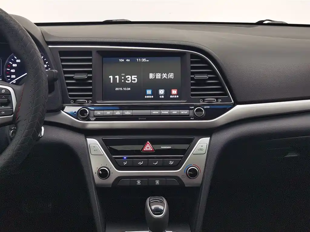 Hyundai Elantra 2016 Model 1.6L Automatic Smart Elite фото 12