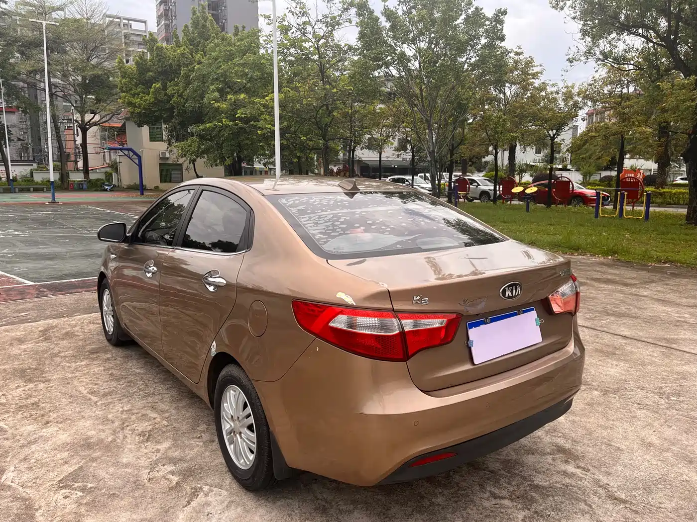Kia K2 2013 2012 Sedan 1.4L AT GLS Commemorative Edition