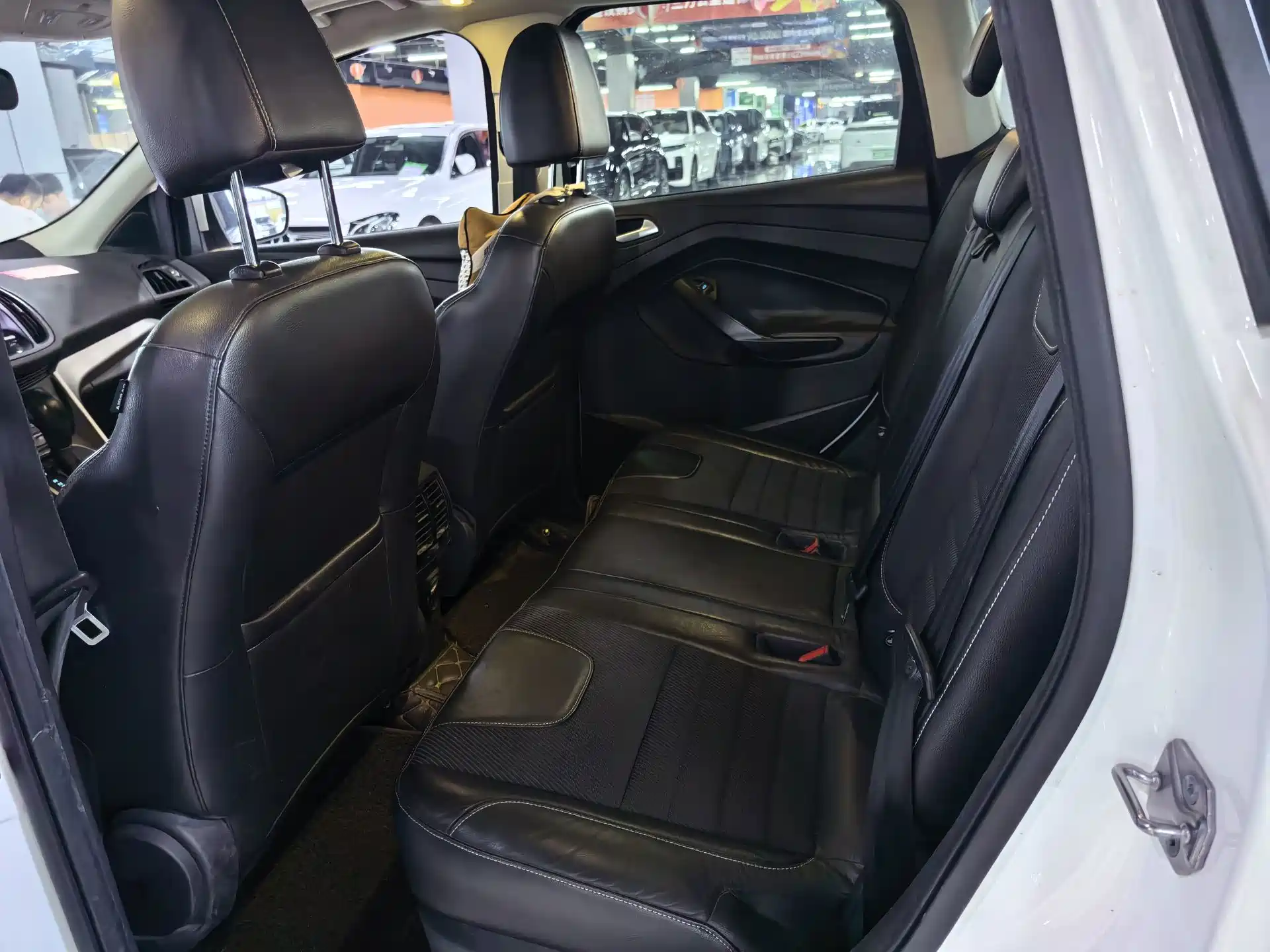 Фото 4 - Ford Kuga