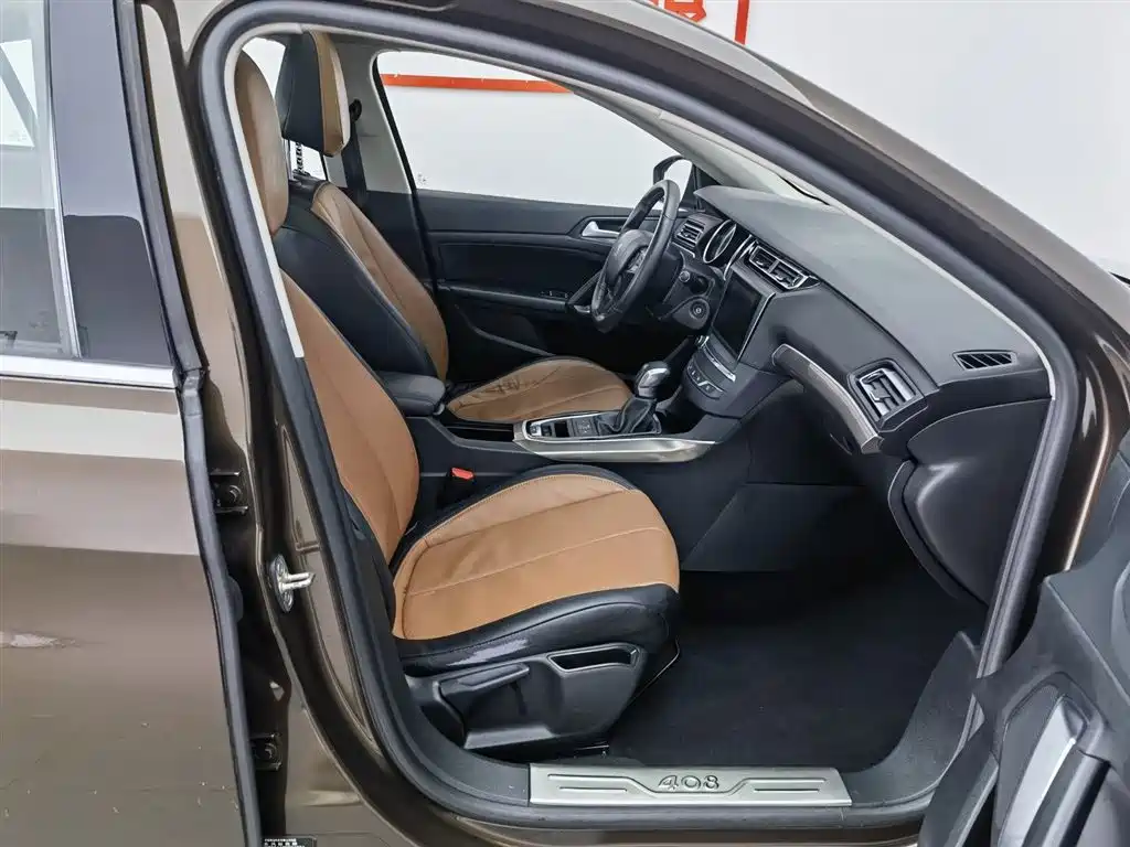 Peugeot 408 2016 1.6T Automatic Luxury Edition фото 23