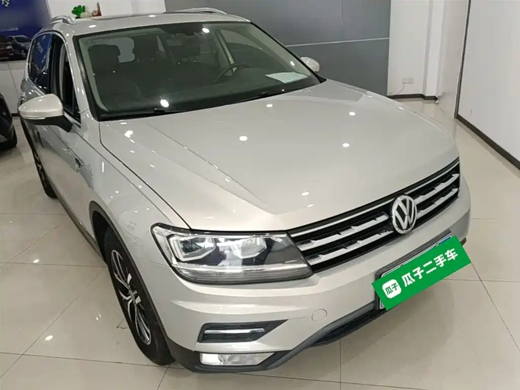 Volkswagen Tiguan L 2018 330TSI Automatic 2WD Luxury Edition фото 4