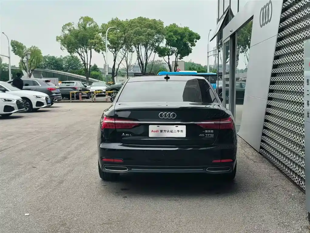 Audi A6L 2020 45 TFSI quattro Premium Elegance фото 5