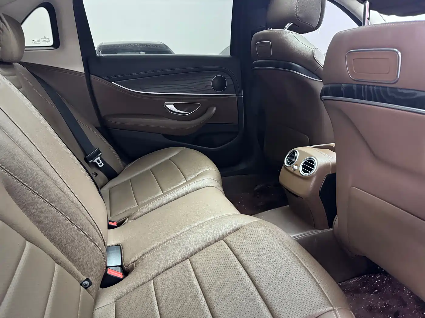 Mercedes-Benz E-Class 2020 Facelift E 300 L Sport Fashion фото 16