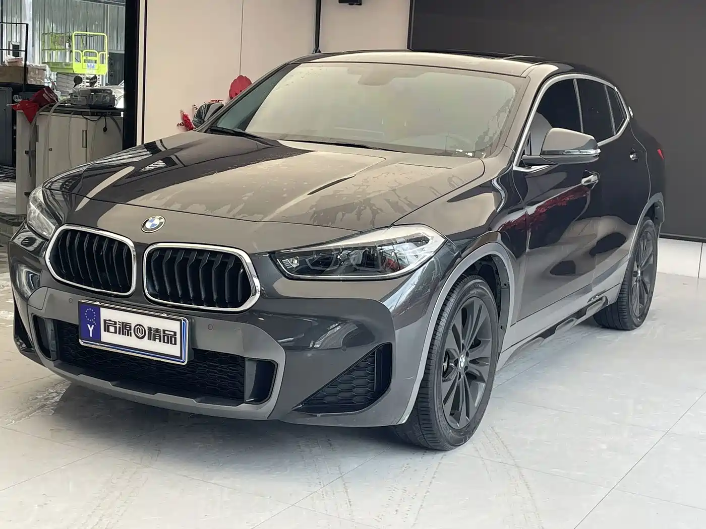 Фото 1 - BMW X2