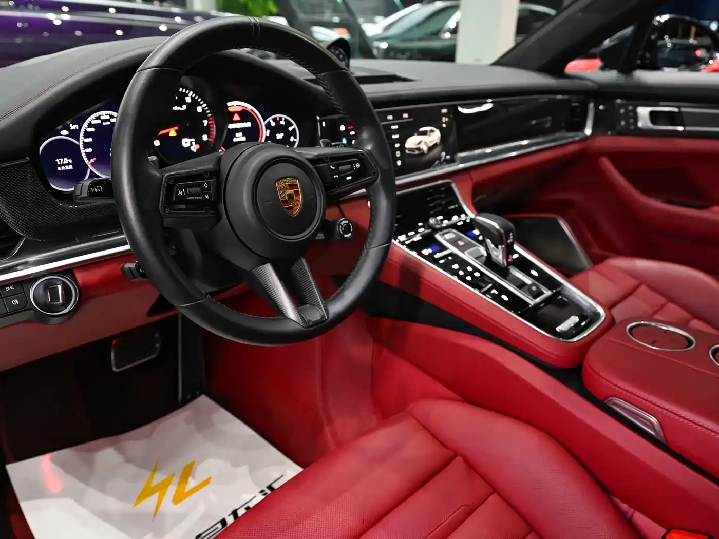 Porsche Panamera 2023 Panamera Turbo S Executive Long Wheelbase 4.0T фото 8
