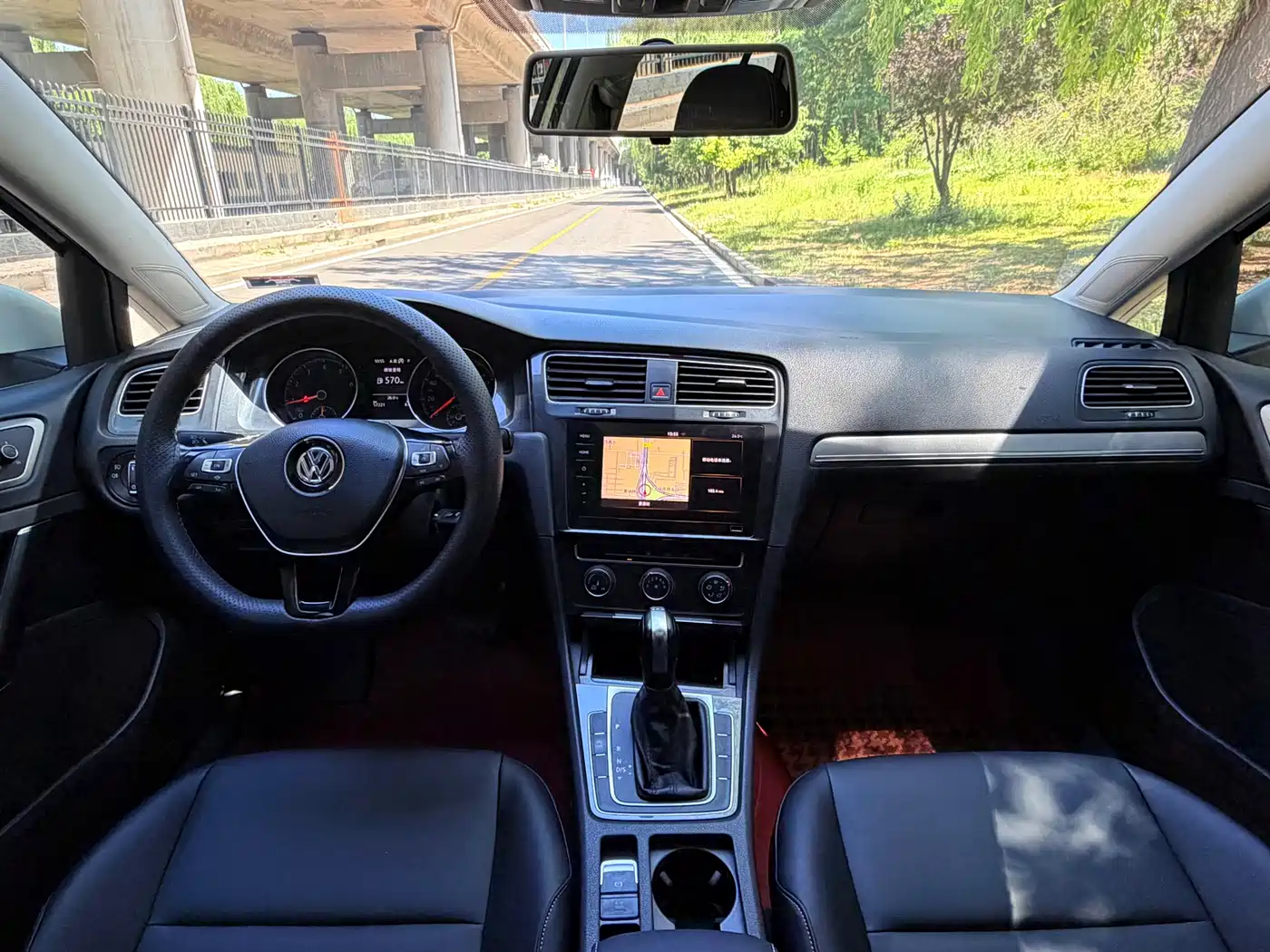 Volkswagen Golf 2020 200TSI DSG Comfort фото 9