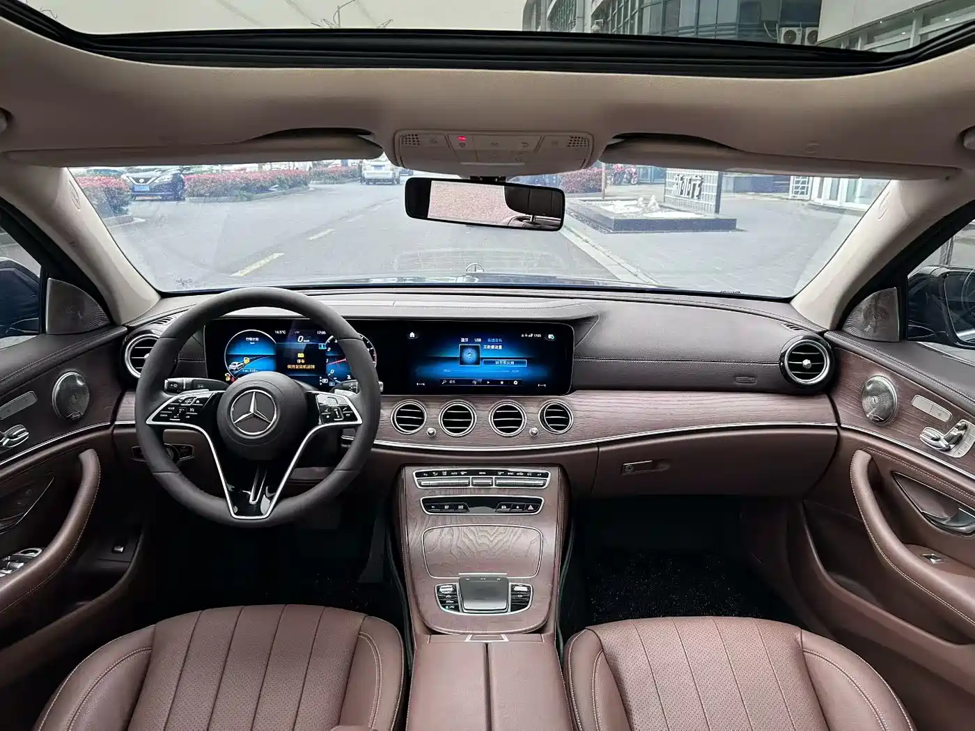 Mercedes-Benz E-Class 2021 E 300 L Fashion фото 6