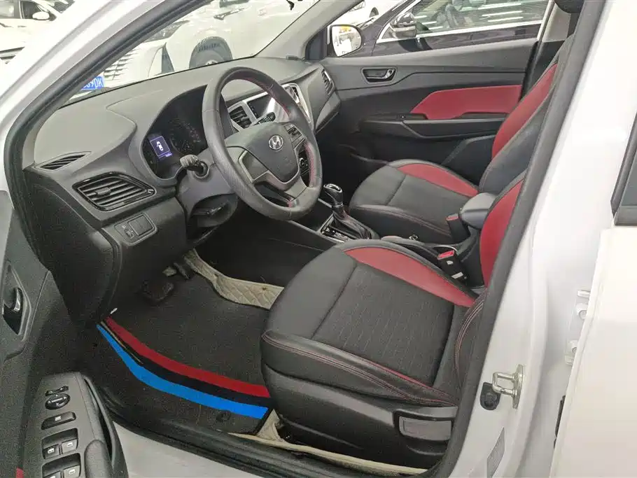 Hyundai Verna 2016 1.4L Automatic Vitality Edition SPORT фото 9