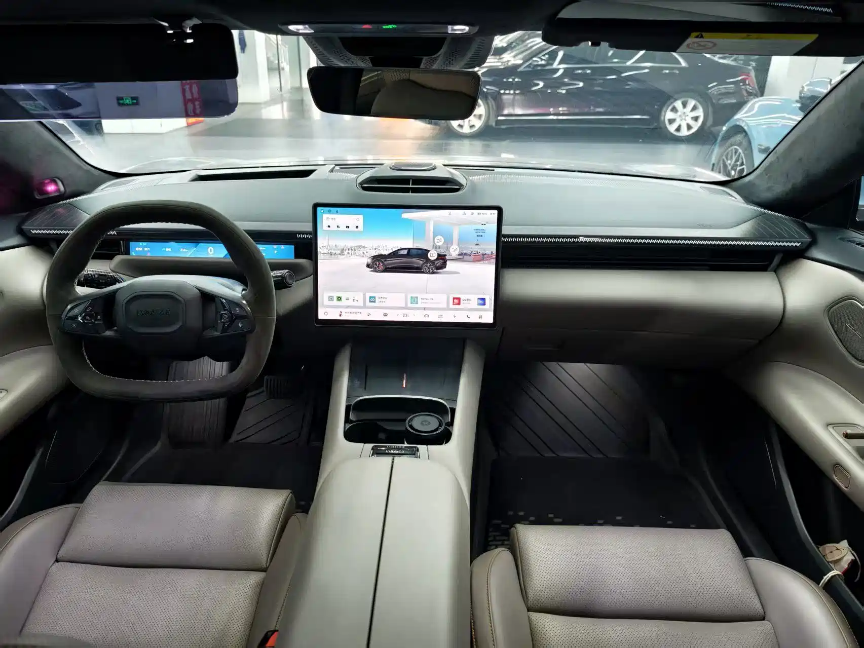صورة 3 - Lynk & Co Z10