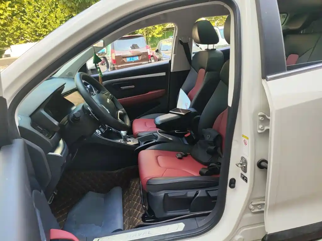 Фото 15 - Haval H2s