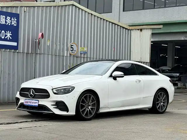 Mercedes-Benz E-Class E 300, купе