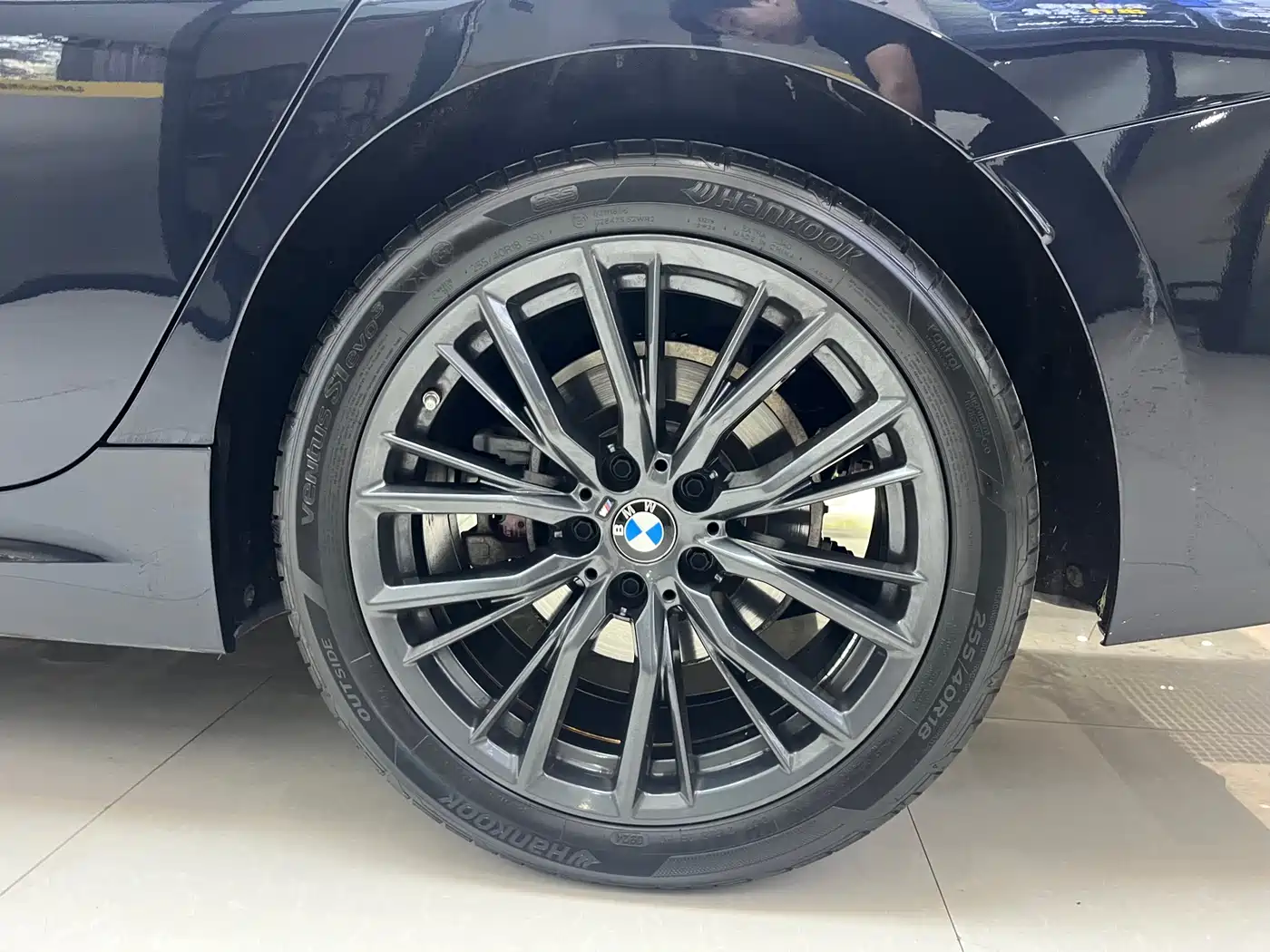 BMW 3 Series 2024 325Li M Sport Shadowline Package фото 6