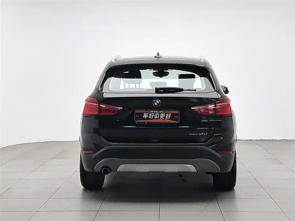BMW X1 2018 sDrive18Li Premium Model фото 4
